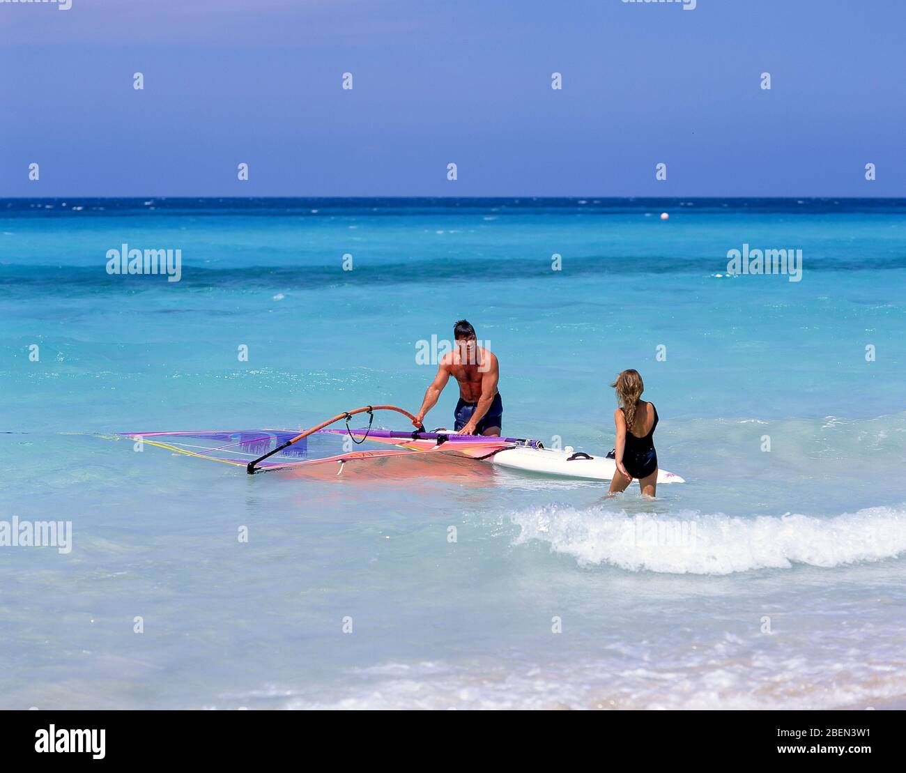 Instrucción de windsurf, Varadero, Matanzas, República de Cuba Foto de stock