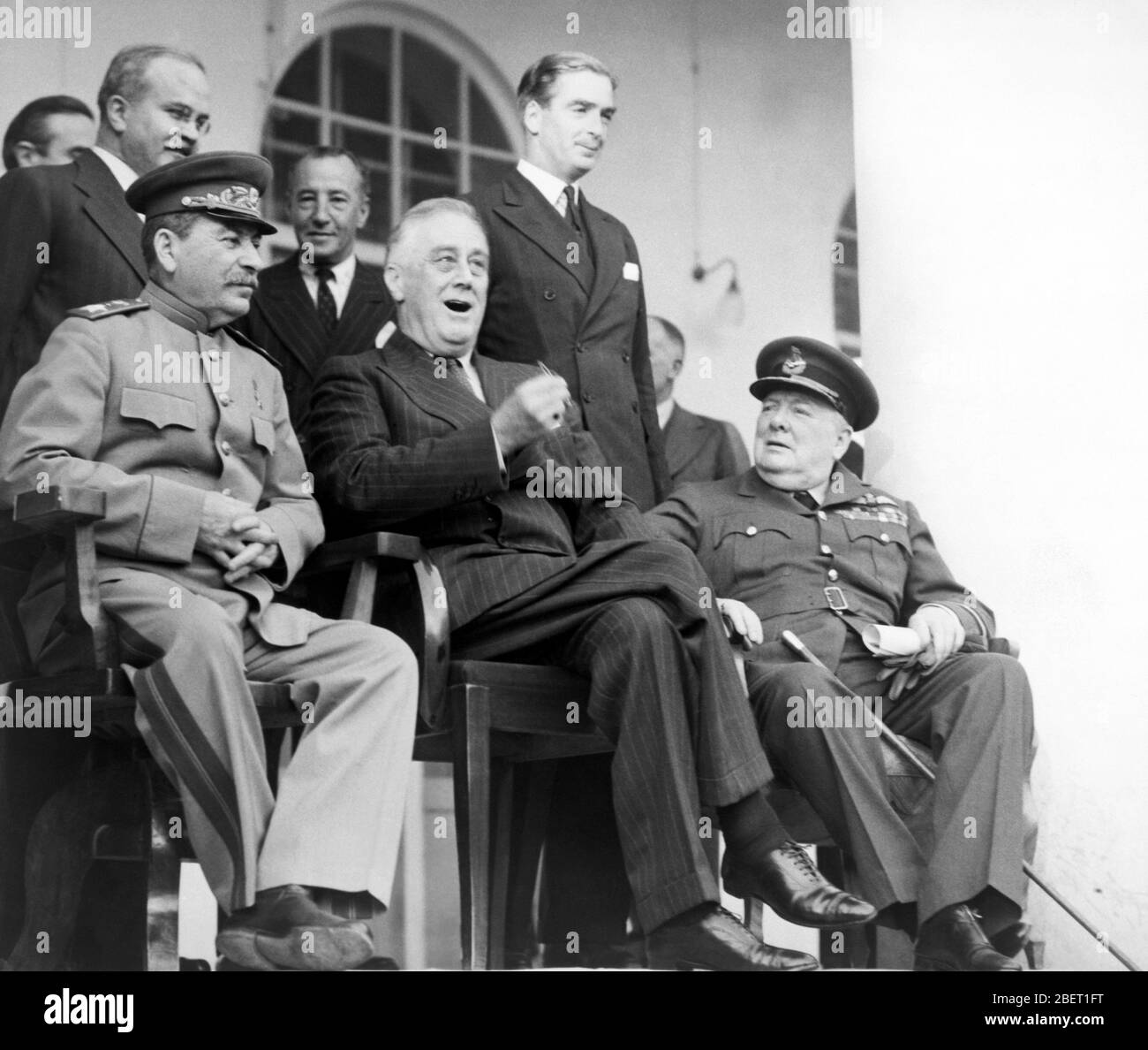 Roosevelt, Stalin y Churchill se reúnen en la Conferencia de Teherán en 1943. Foto de stock
