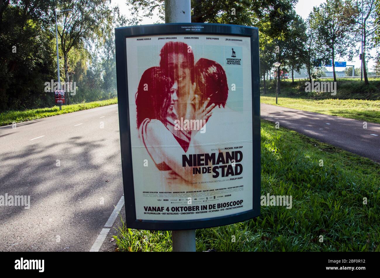 Centercom Billboard de la película holandesa Niemand en el Stad de Amsterdam Holanda 2018 Foto de stock