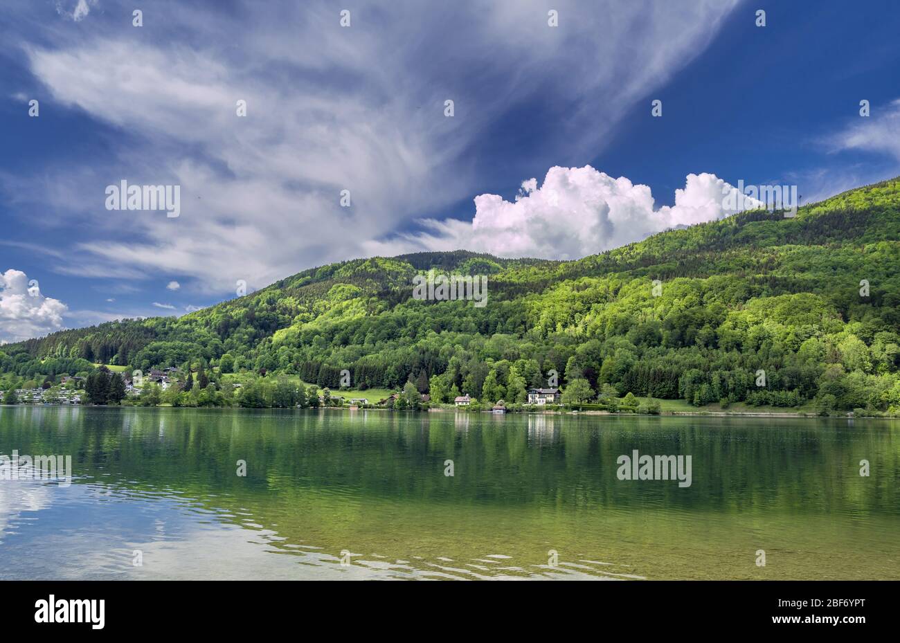Mondsee en Salzkammergut, Austria Foto de stock