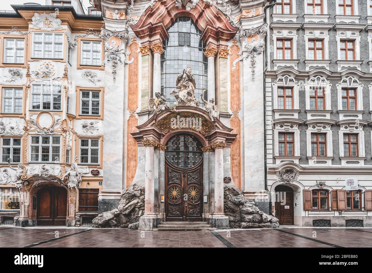 Asamkirche exterior munich bavaria germany fotografías e imágenes de ...