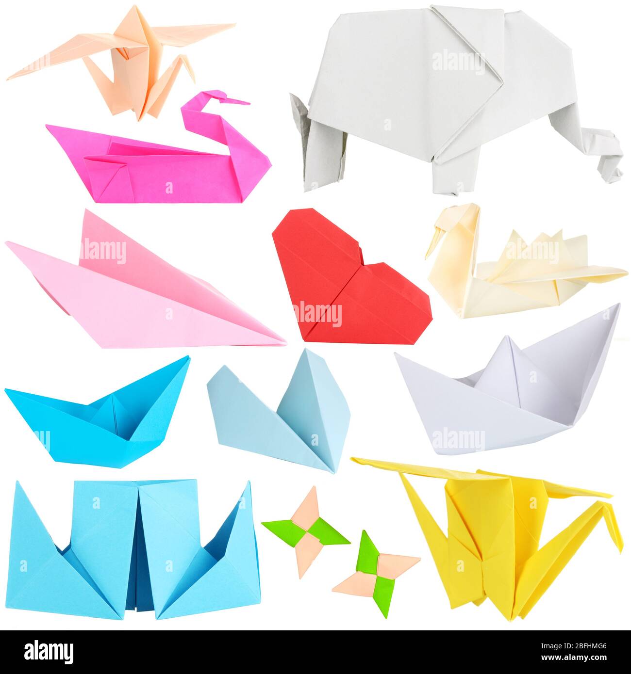 Collage de diferentes papeles origami aislados sobre blanco Foto de stock