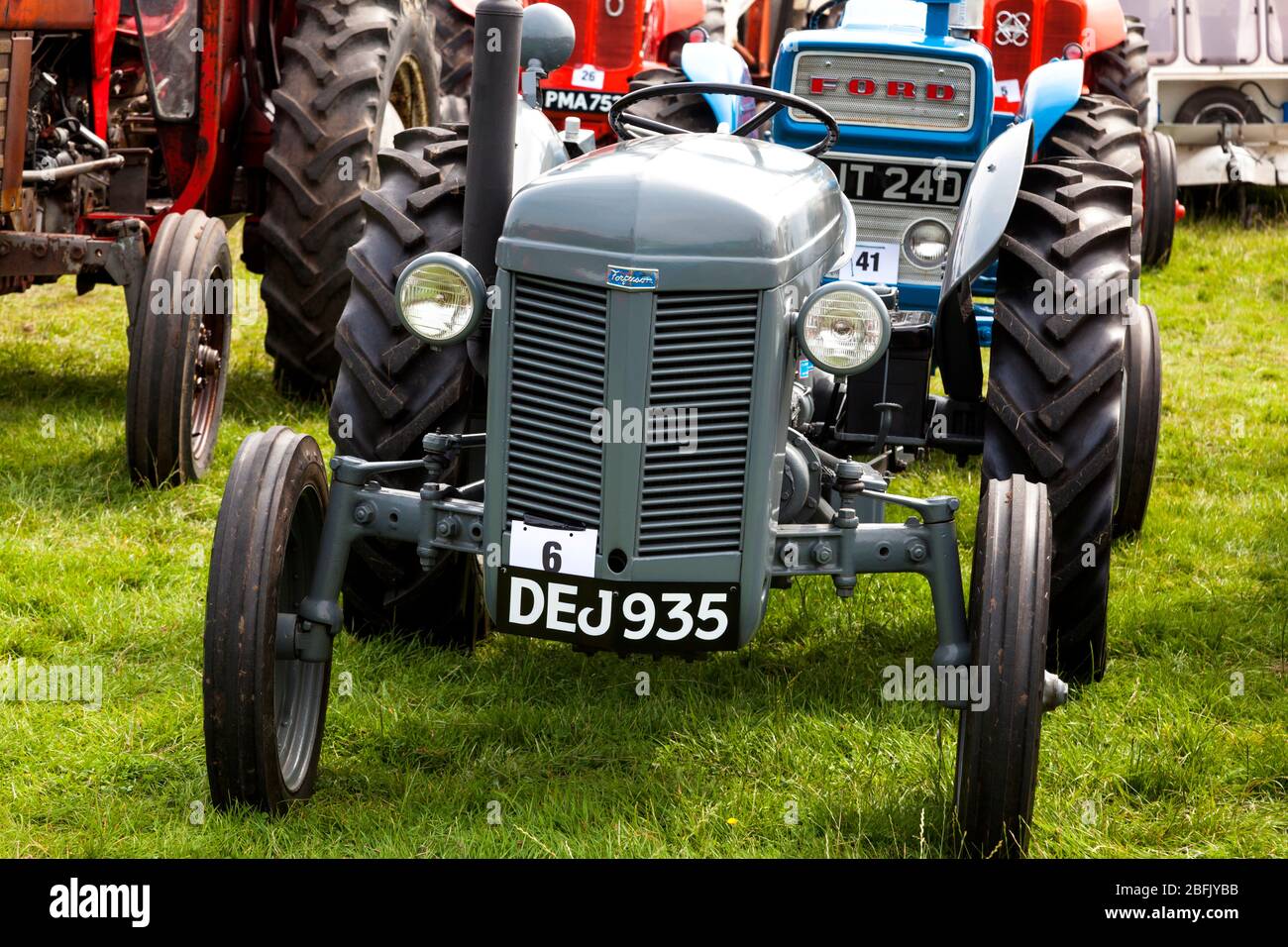 Un tractor Ferguson de época Foto de stock