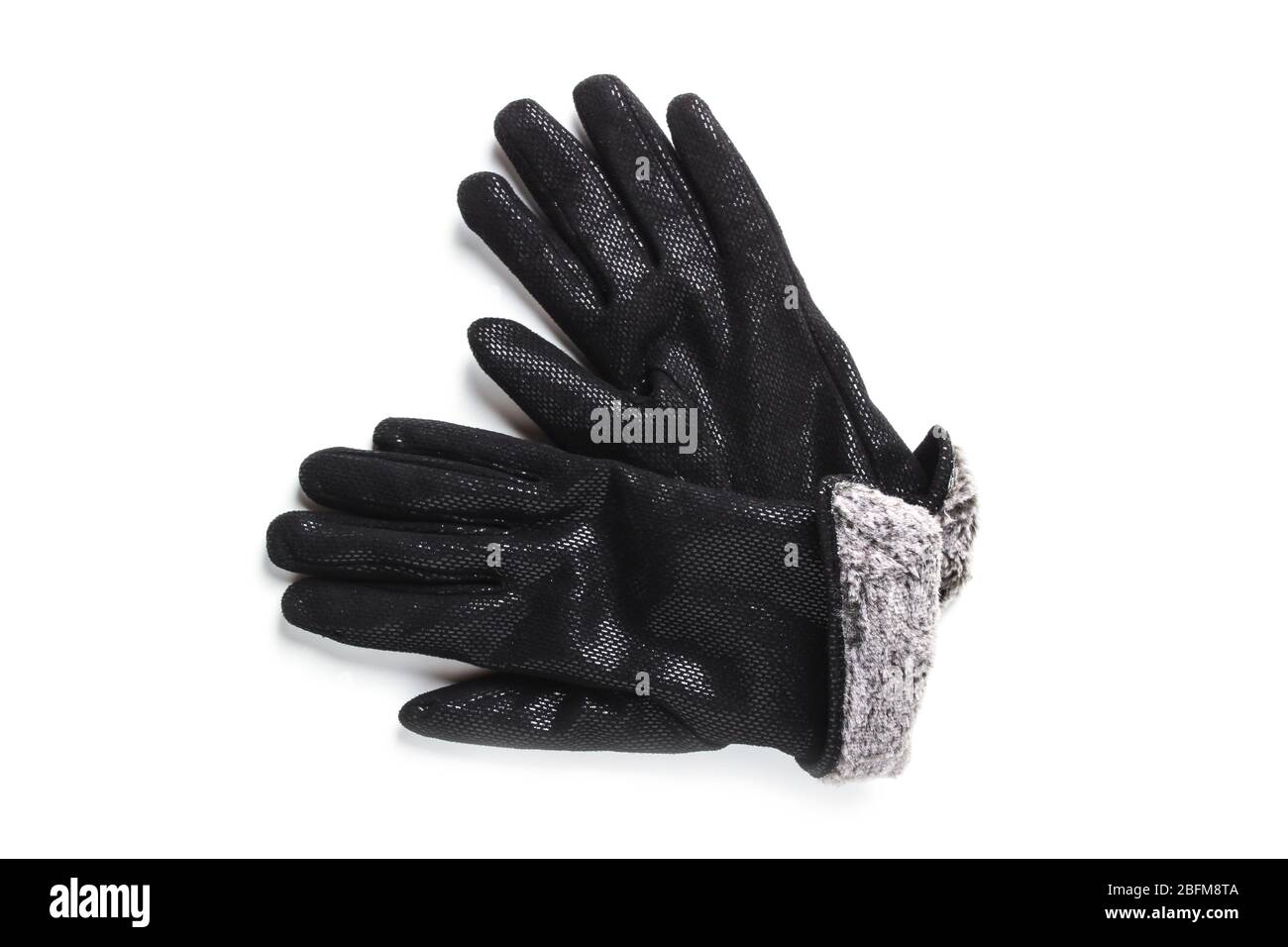 Elegantes guantes de invierno para mujer sobre piel aislada sobre blanco  Fotografía de stock - Alamy