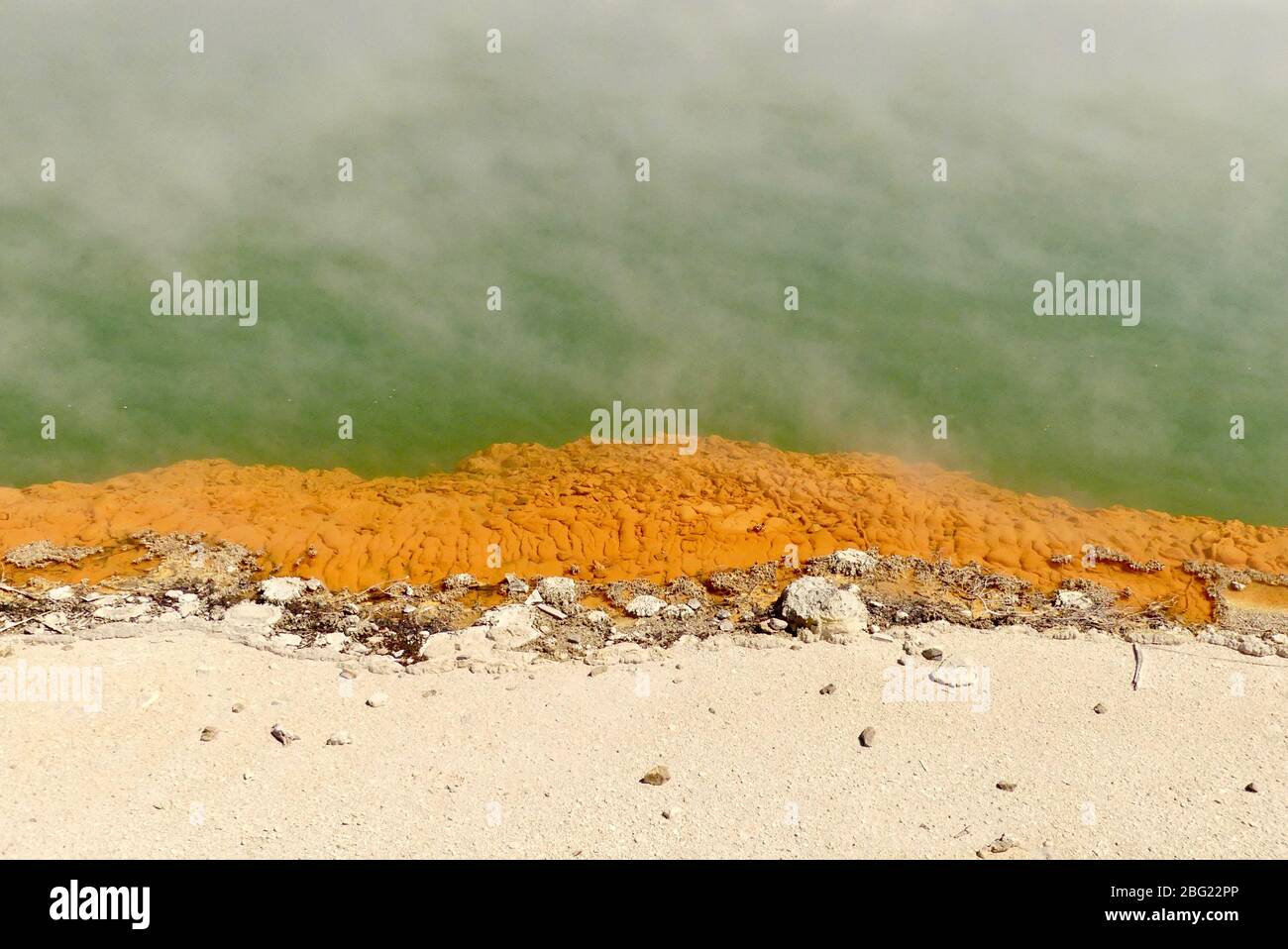 Característica geotérmica de Wai-o-Tpu, Rotorua Foto de stock