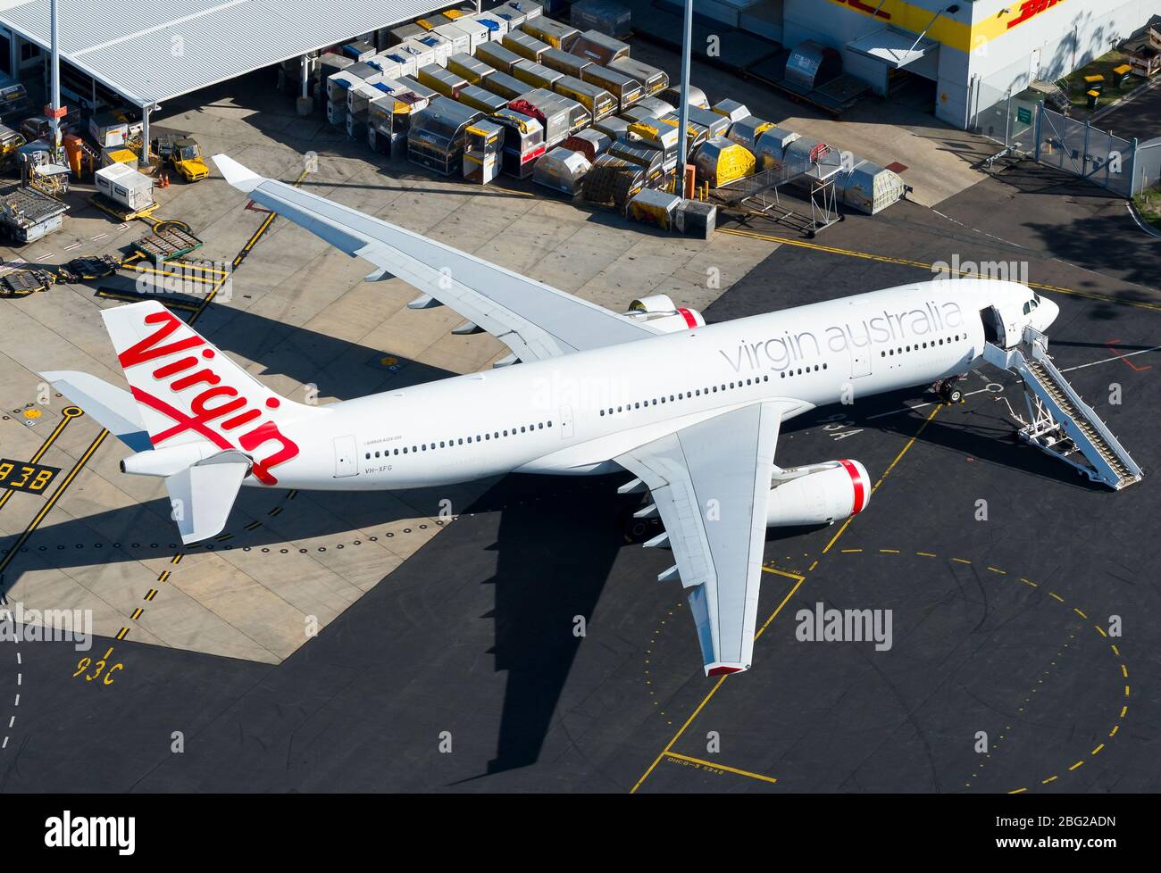 Virgin Australia Airlines Airbus A330 VH-XFG estacionado en el aeropuerto de Sydney. Compañía aérea que entra en la administración voluntaria durante el período de crisis. Foto de stock