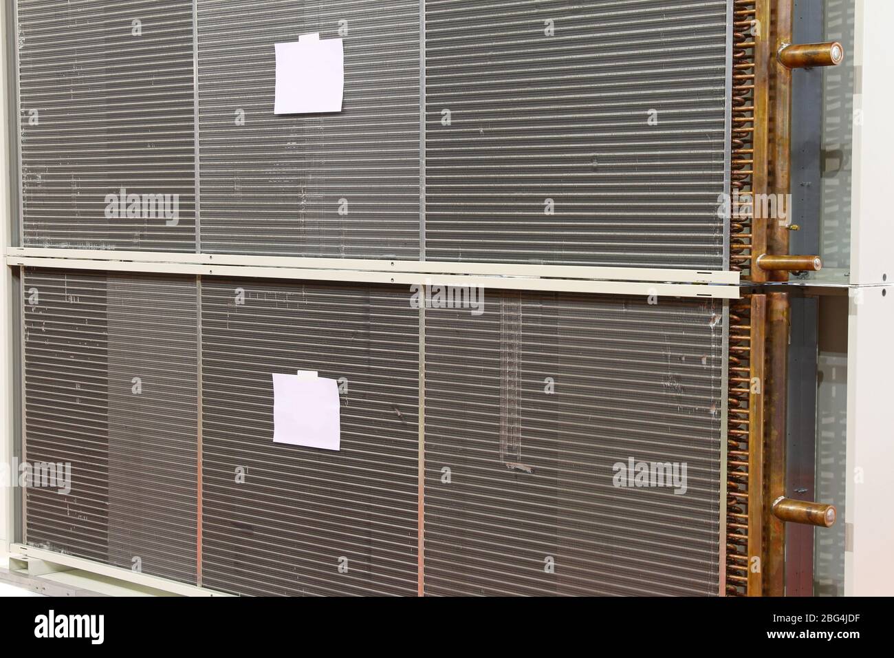 Equipo de HVAC de la unidad evaporador del condensador industrial grande  Fotografía de stock - Alamy