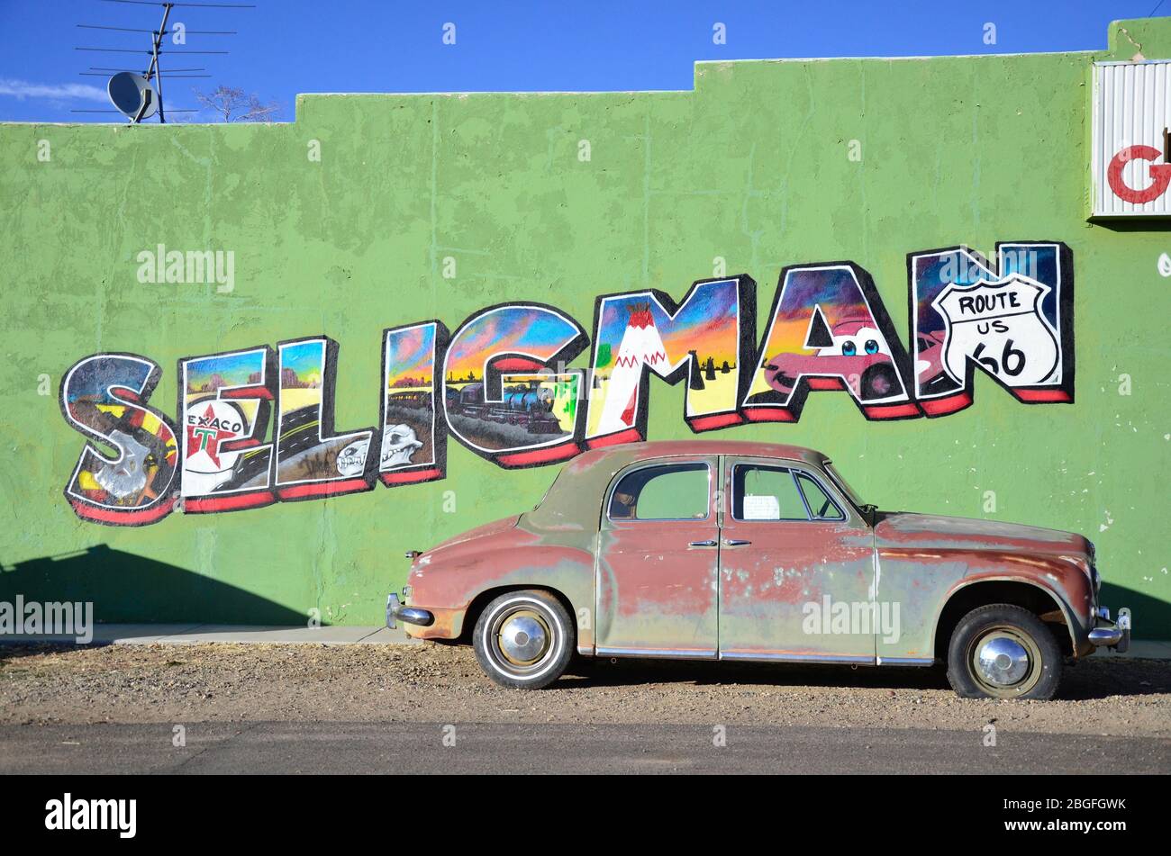 Old Car, Seligman, Route 66, Arizona, Estados Unidos Foto de stock