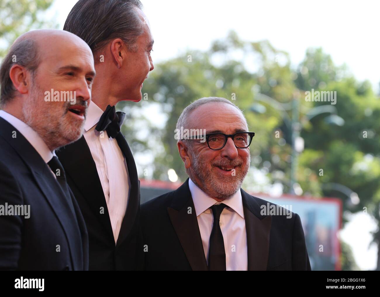 VENECIA, ITALIA - SEPTIEMBRE 01: Silvio Orlando camina por la alfombra roja antes de la proyección de 'el Nuevo Papa' durante el 76º Festival de Cine de Venecia Fotografía de stock - Alamy VENECIA, ITALIA - SEPTIEMBRE 01: Silvio Orlando camina por la alfombra roja antes de la proyección de 'el Nuevo Papa' durante el 76º Festival de Cine de Venecia Fotografía de stock - Alamy