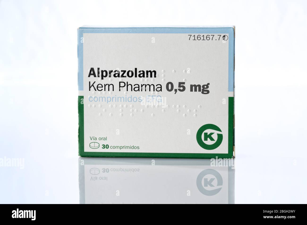 El alprazolam pertenece a un grupo de medicamentos llamados tranquilizantes (ansiolíticos), derivados del compuesto llamado benzodiacepina, que actúan sobre la ansiedad, Foto de stock
