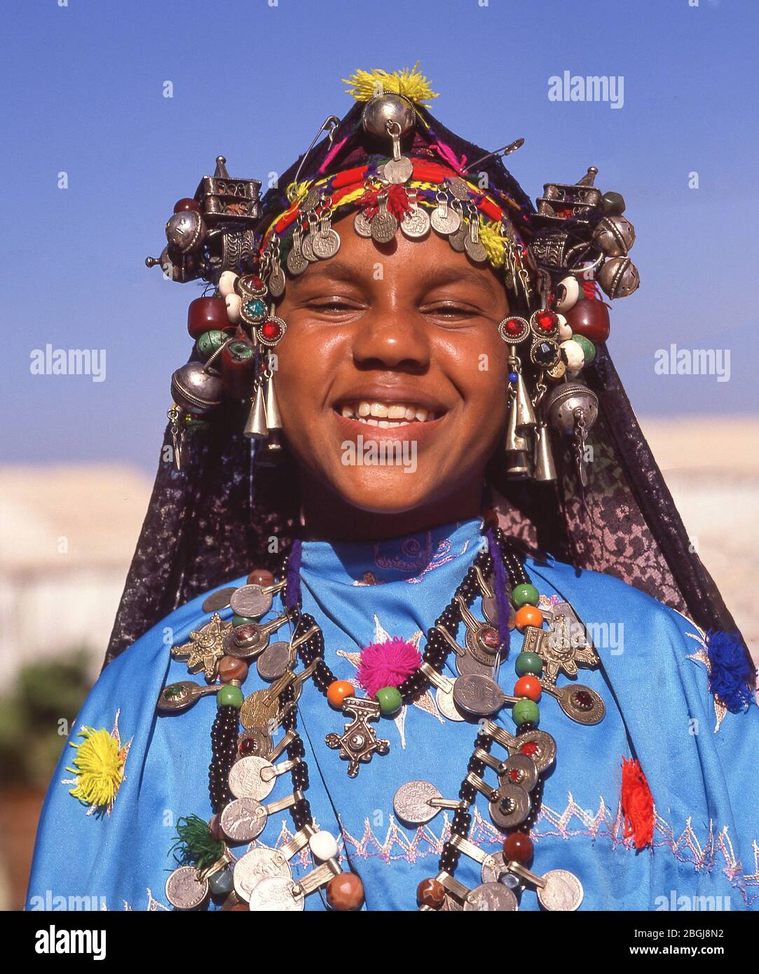 Mujer bereber en Fantasia Show, Agadir, Souss-Massa-Draâ Región, Marruecos Foto de stock