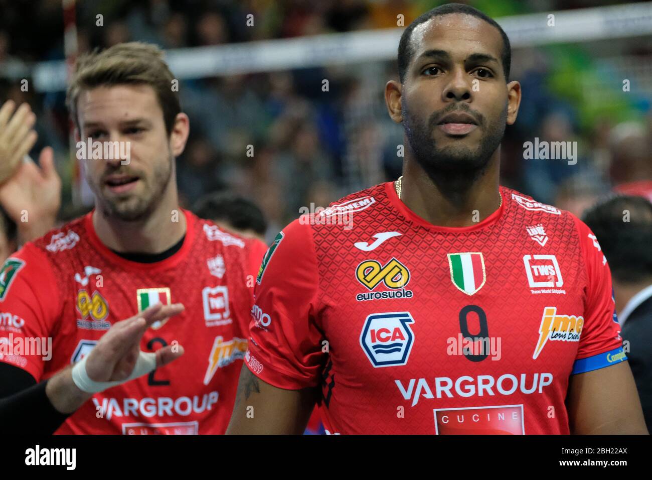 Yoandy leal (9) CUcine LUBE civitanova durante el Voleibol Italiano  Superlega serie A Season 2019/20, AGSM Forum​, Verona, Italia, 01 Jan 2020  Fotografía de stock - Alamy