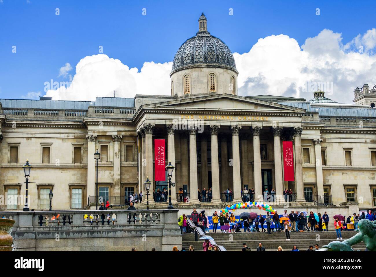 Galería Nacional Trafalgar Square Londres Inglaterra Reino Unido Capital River Thames UK Europa UE Foto de stock