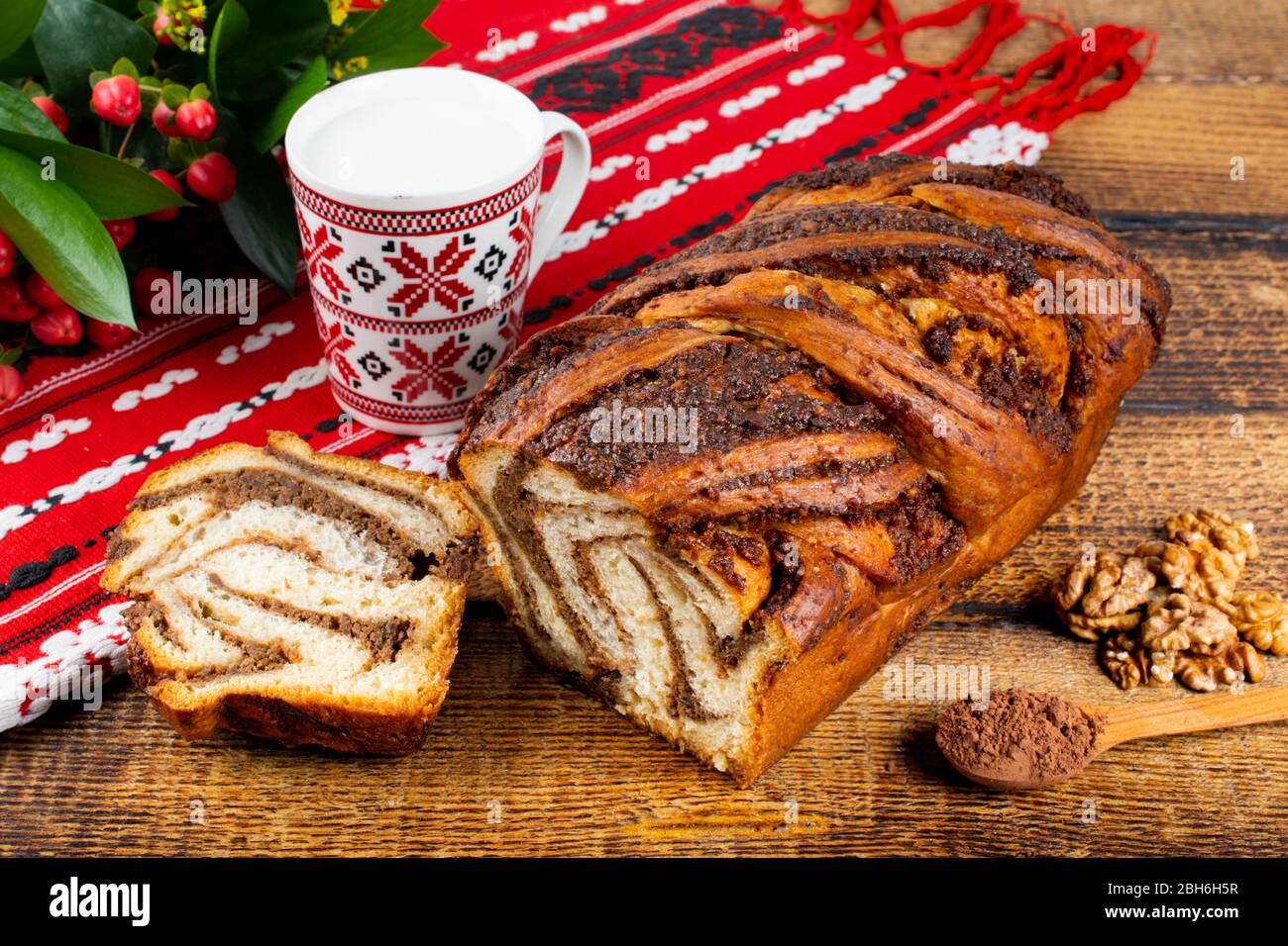 El pan dulce es un pan dulce leudado, tradicional de Rumania y Bulgaria. Foto de stock