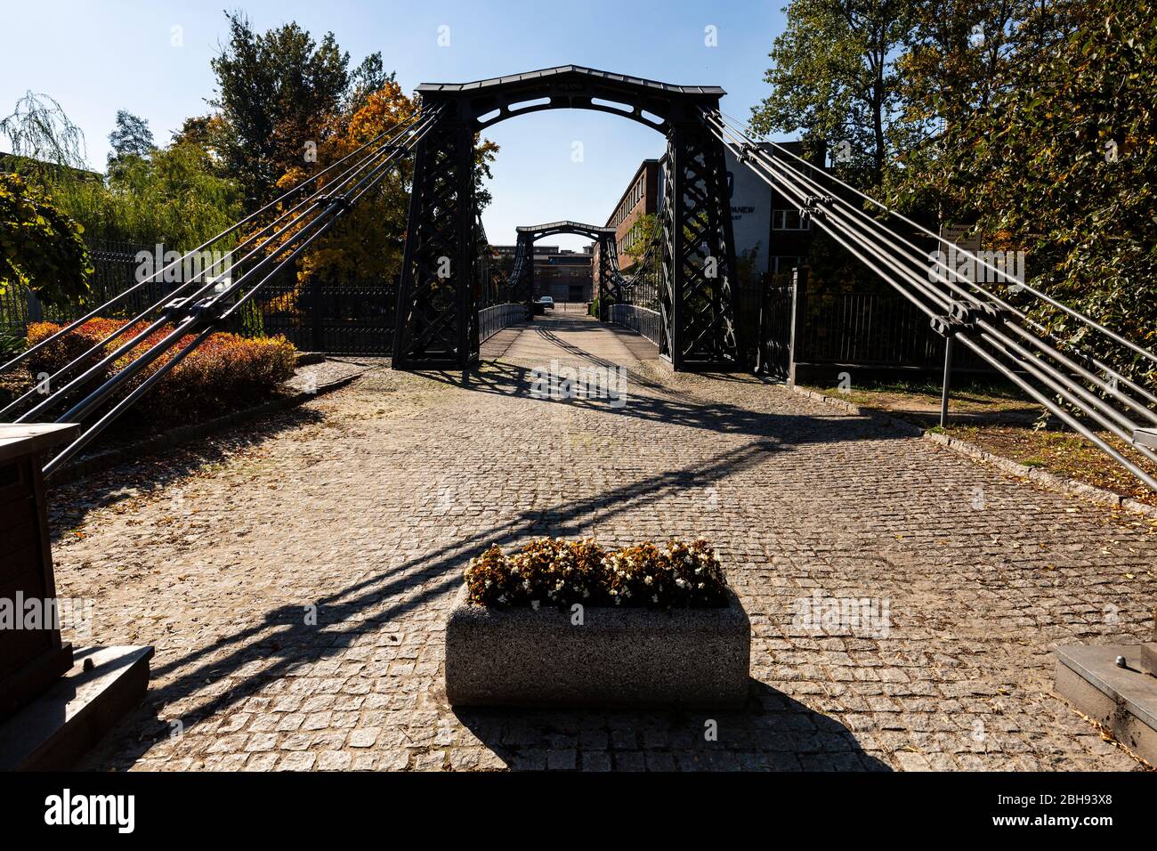 Europa, Polonia, Opole Voivodhip, Ozimek - puente de acero Foto de stock