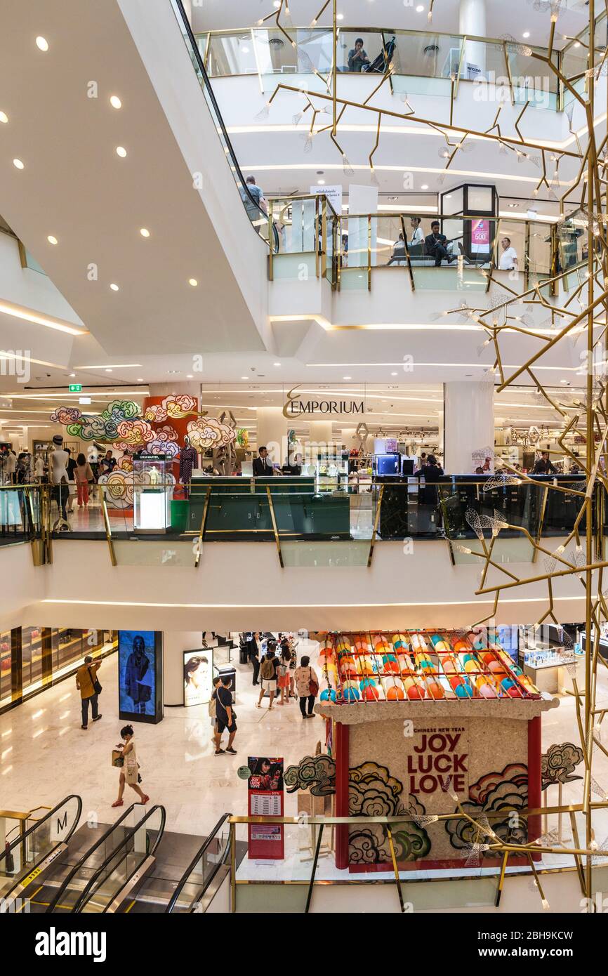 Tailandia, Bangkok, Sukhumvit Area, Emporium shopping Mall, interior  Fotografía de stock - Alamy
