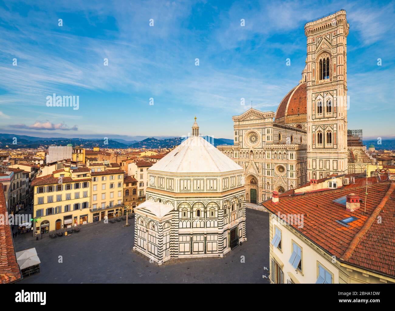 Baptisterio y catedral en Florencia, Italia Foto de stock