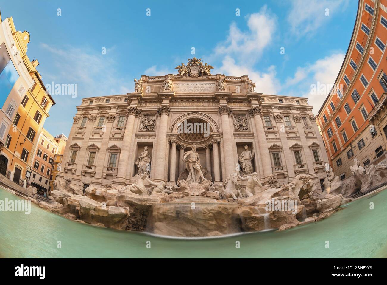 Roma Italia, ciudad en el horizonte de la Fontana de Trevi no vacía nadie Foto de stock