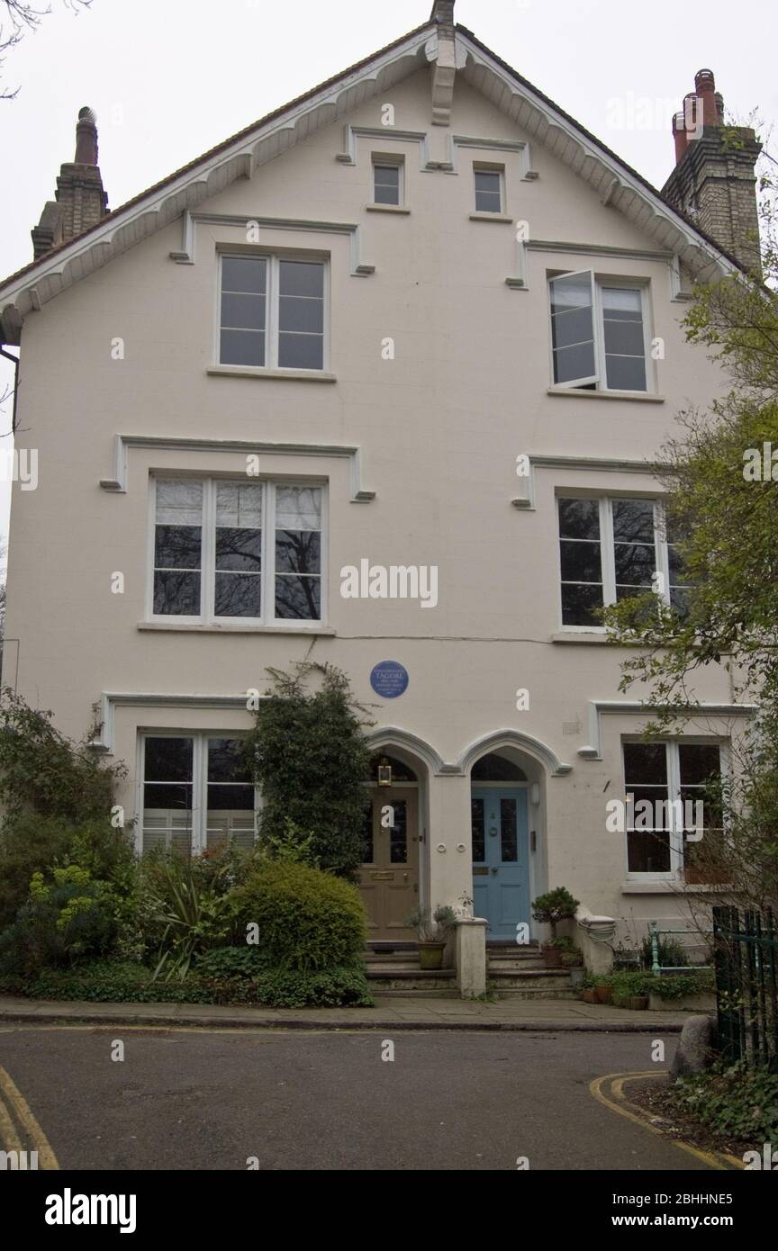 El renombrado poeta indio Rabindranath Tagore (1861 - 1941) vivió en esta villa victoriana en el borde de Hampstead Heath. Tagore ganó el Premio Nobel de Economía Foto de stock