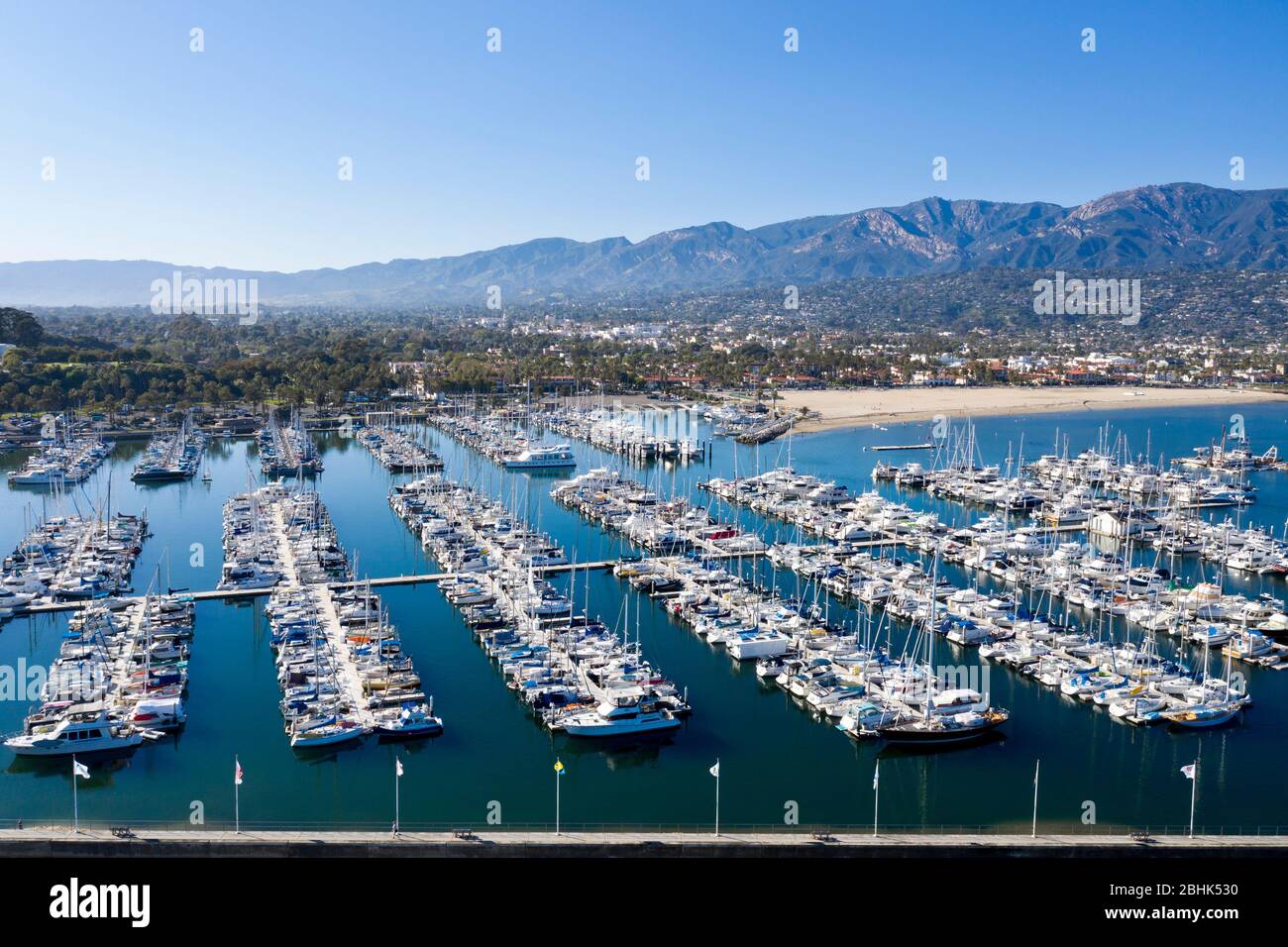 Vista aérea del puerto de Santa Bárbara, California Fotografía de stock -  Alamy