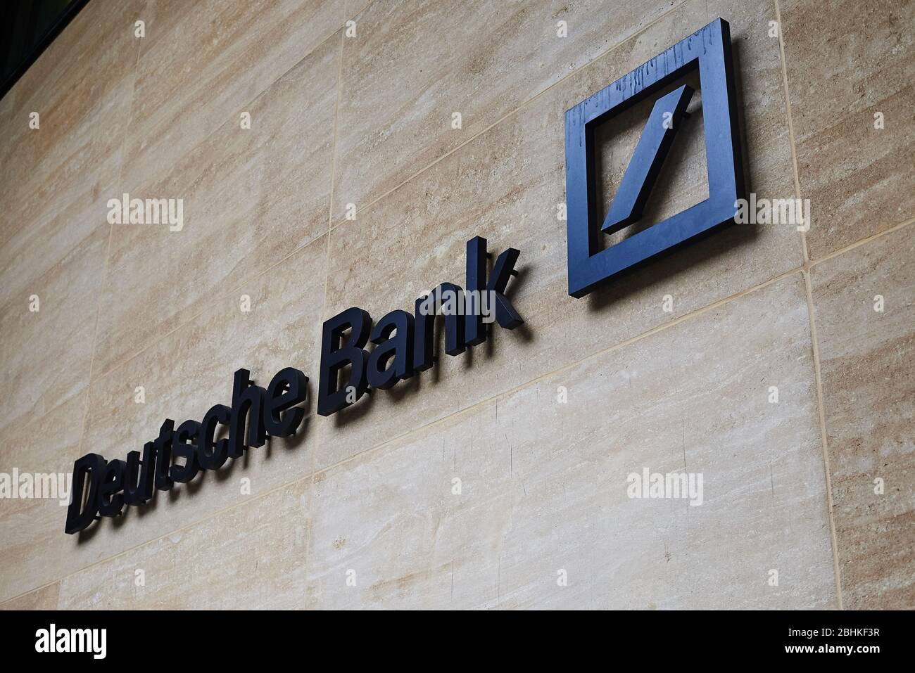 Cartel exterior del Deutsche Bank Foto de stock