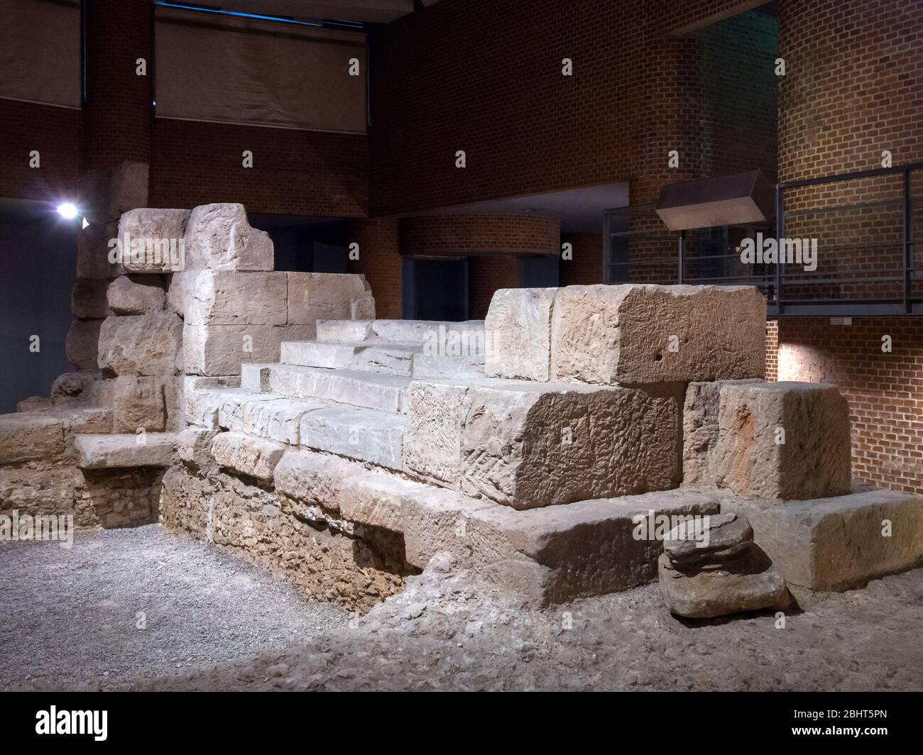 Museo del Puerto fluvial de Caesaraugusta. Zaragoza. Aragón. España  Fotografía de stock - Alamy