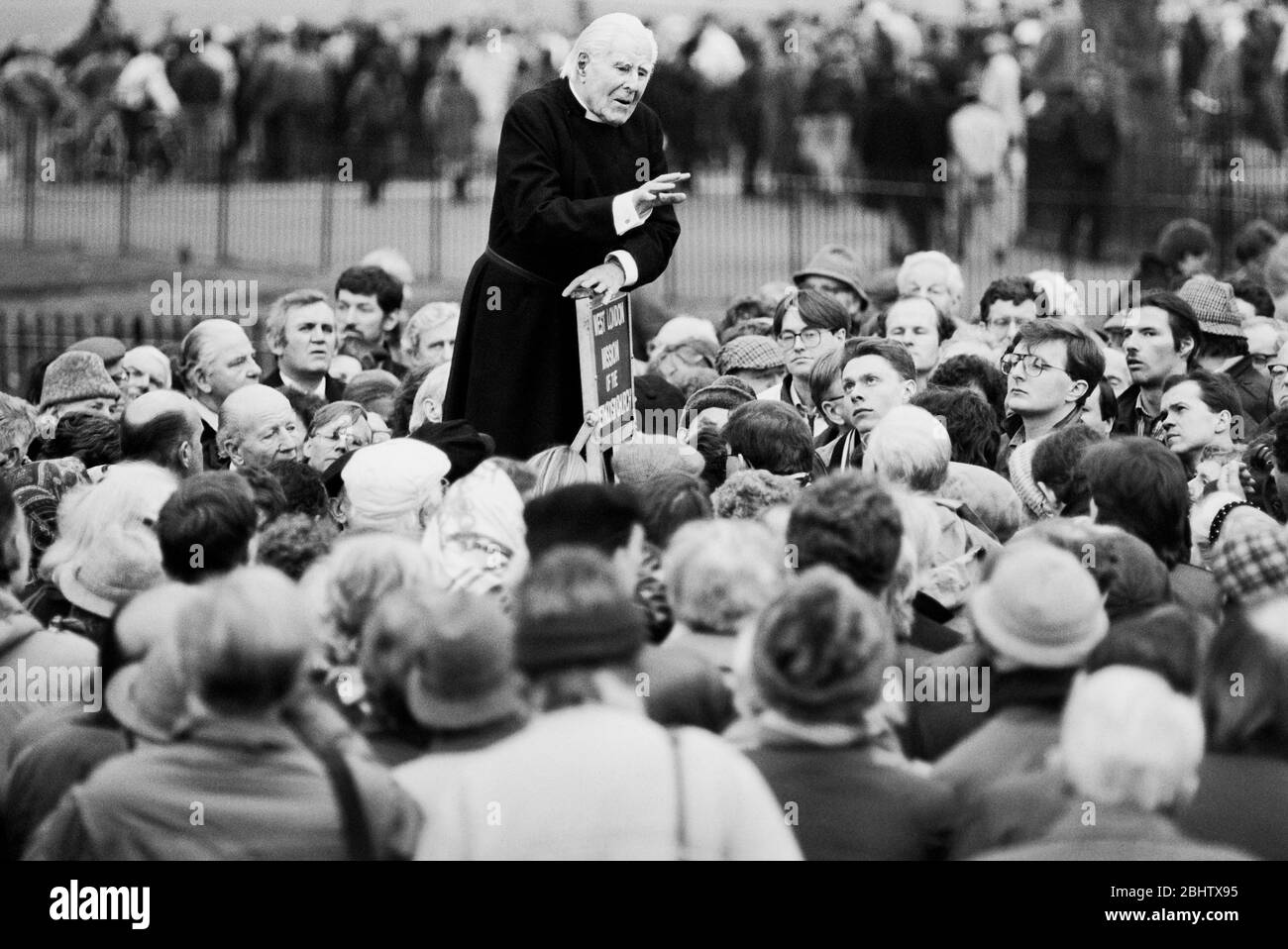 Lord Soper, hablando en Speakers' Corner, Hyde Park, Londres, Reino Unido, a principios de los años 90. Foto de stock