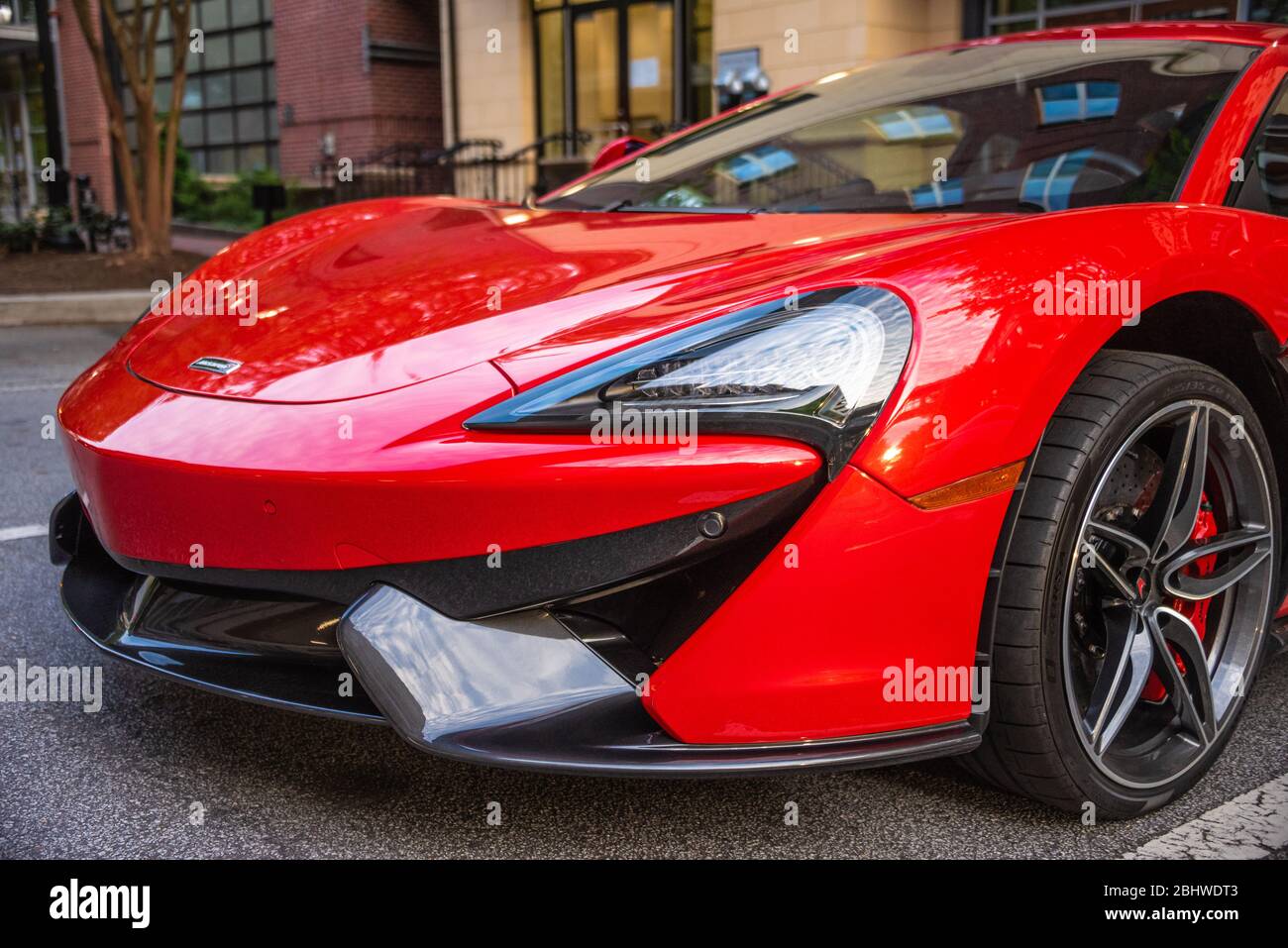 Coche deportivo McLaren rojo en Atlanta, Georgia. (EE. UU.) Foto de stock