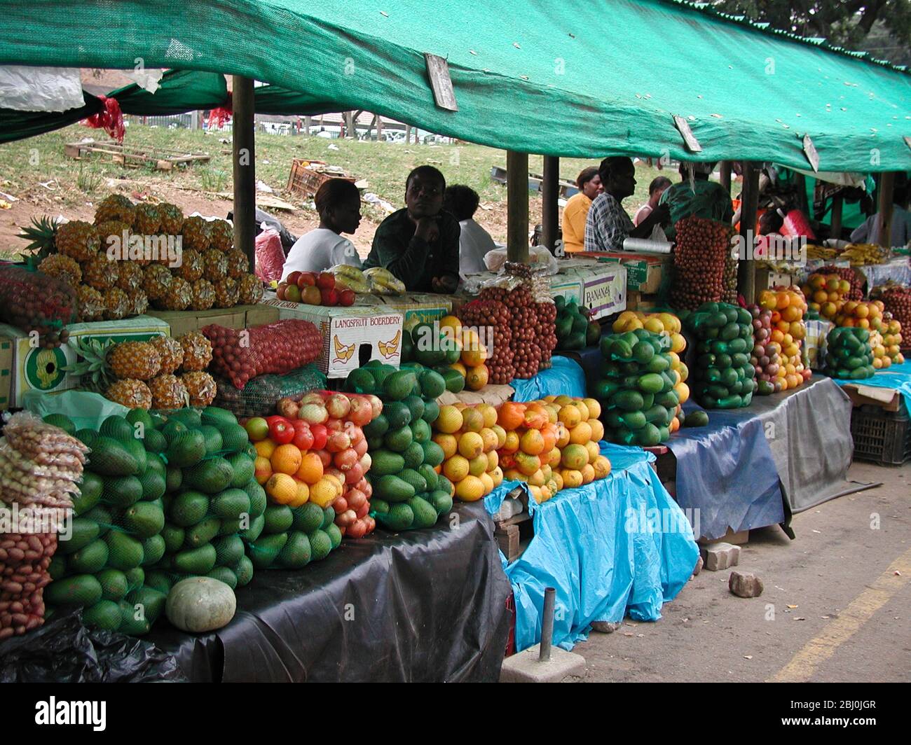 Mercado de frutas y verduras en Nelspruit Mpumalanga, Sudáfrica Fotografía de stock Alamy