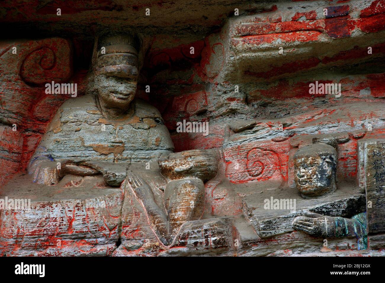Dieciocho capas del infierno (canción del sur) una imagen disfrazada del infierno Baodingshan piedra tallada en el Condado de Dazu Chongqing Foto de stock