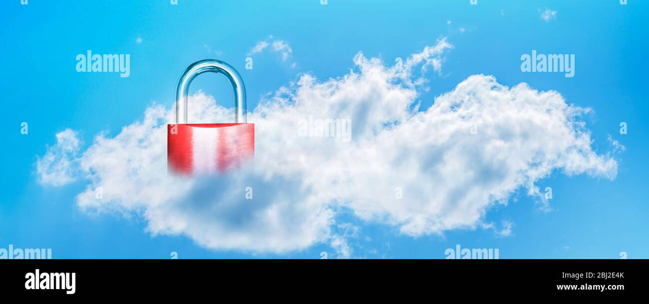 candado cerrado en una nube de datos como símbolo para una informática segura Foto de stock