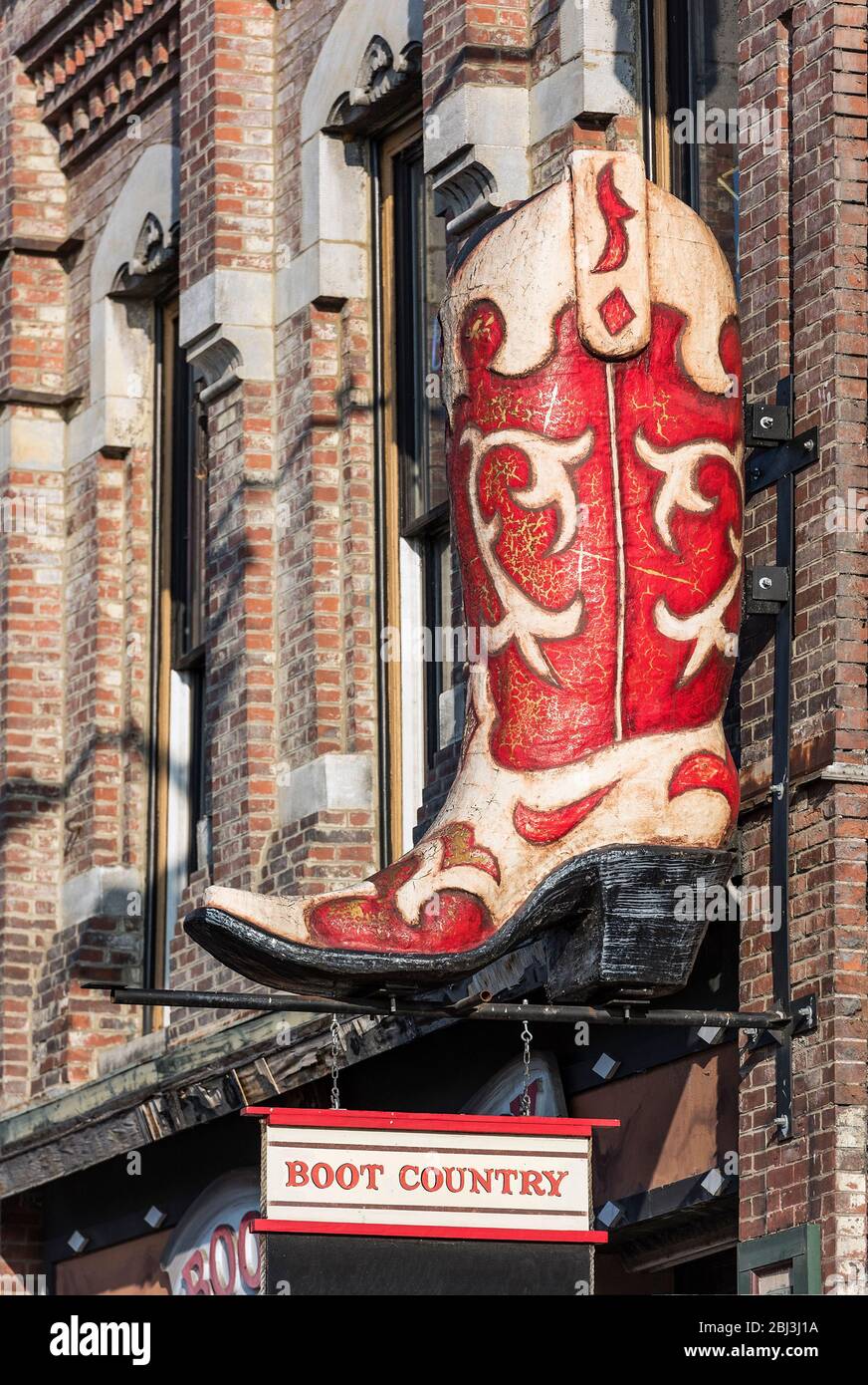 Tienda de botas Cowboy en Broadway en Nashville en Tennessee Fotografía de  stock - Alamy