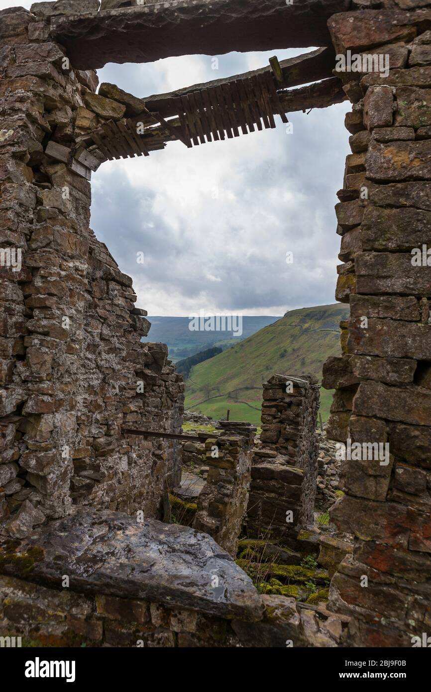 Las ruinas de la criolla Halll cerca de Keld, Upper Swaledale, North Yorkshire, Inglaterra, Reino Unido Foto de stock