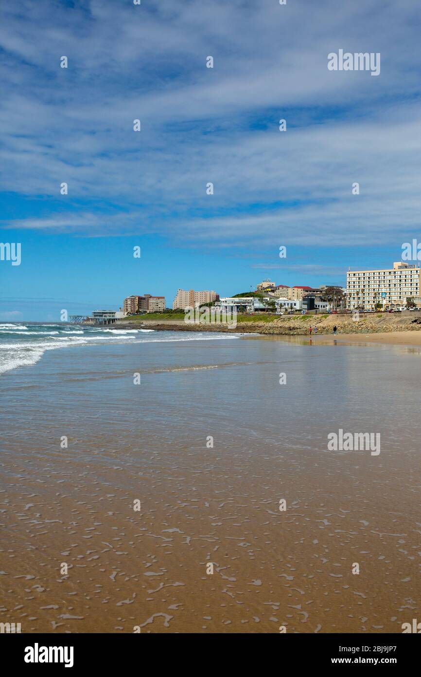 Este de Londres, Sudáfrica frente al mar Foto de stock