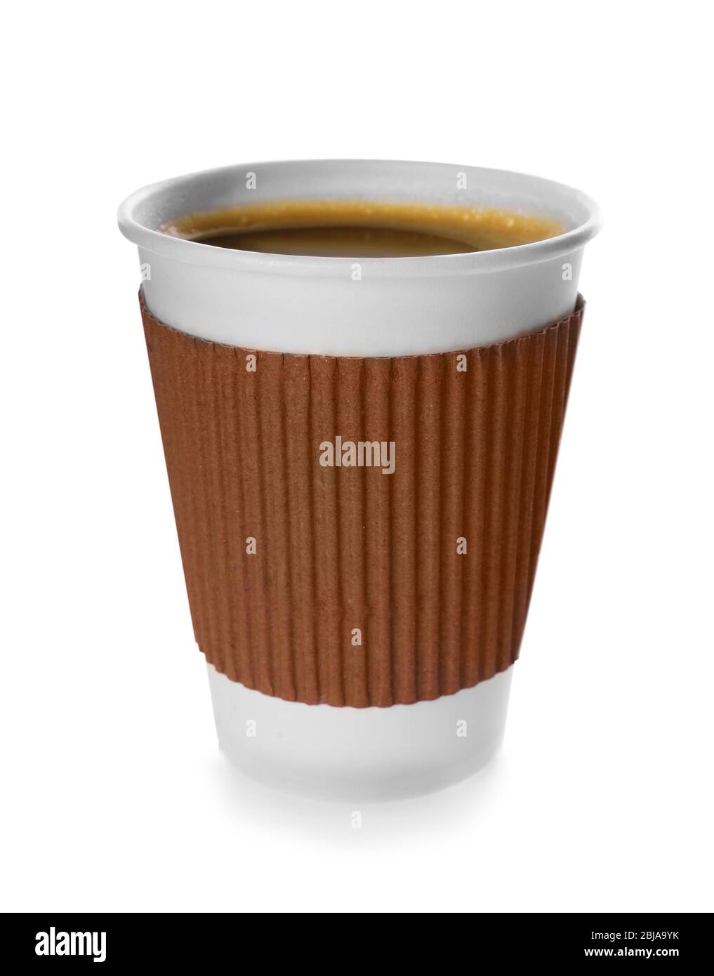 Taza de café de papel aislado en blanco Foto de stock