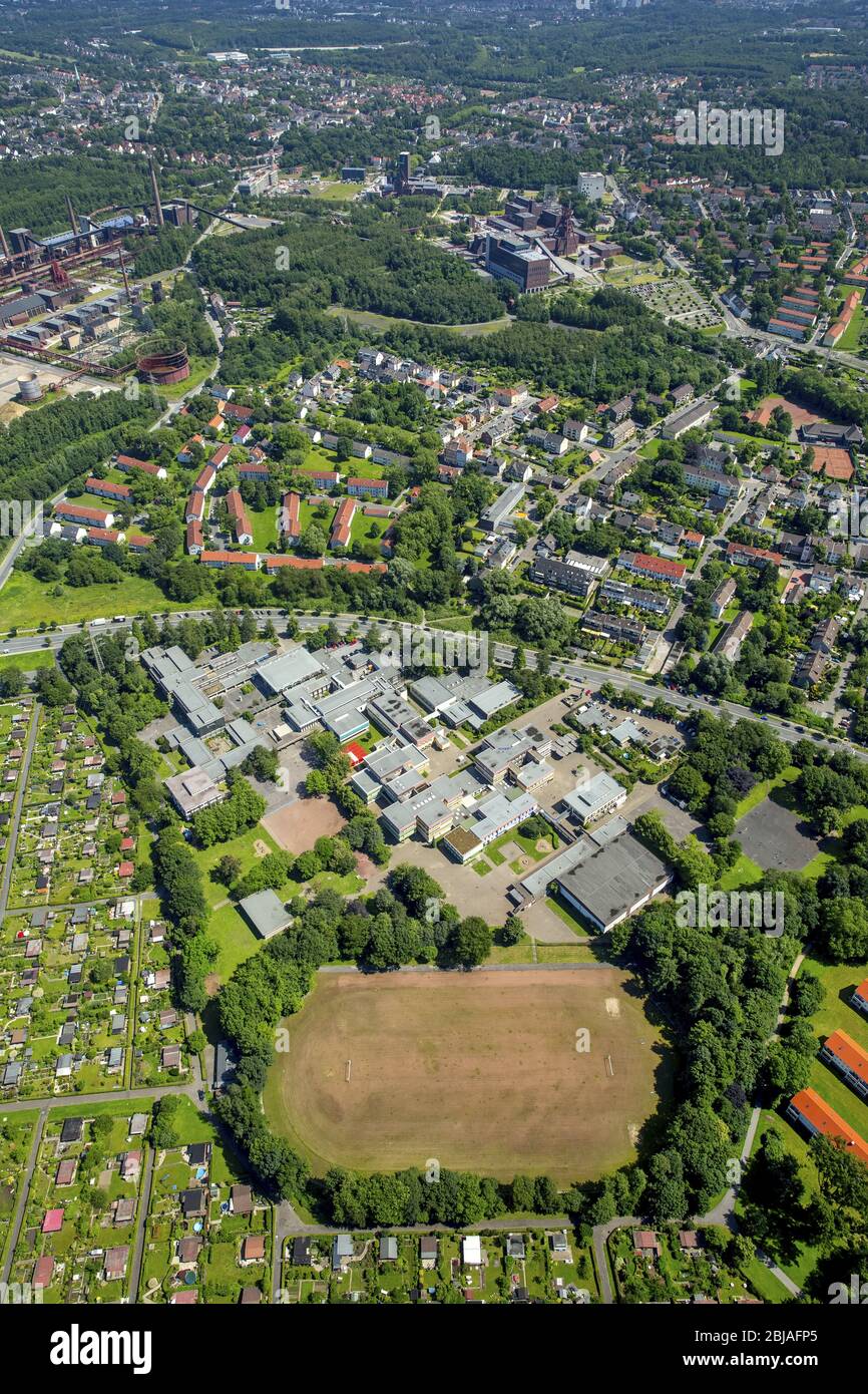Terrenos escolares y edificios de las instituciones docentes episcopales am Stoppenberg en Essen, 23.06.2016, vista aérea, Alemania, Renania del Norte-Westfalia, Área de Ruhr, Essen Foto de stock