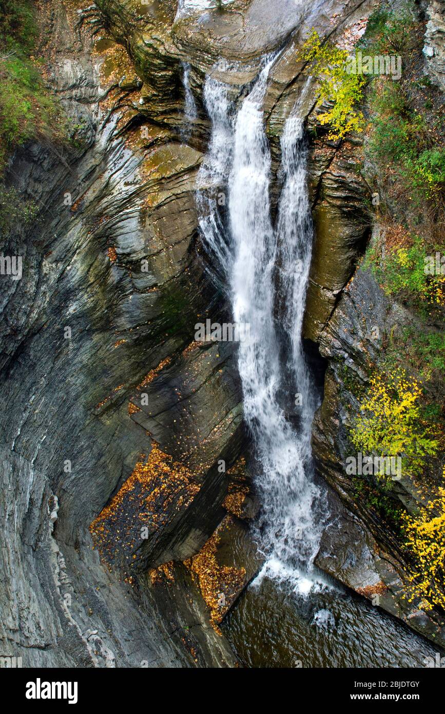 Paisaje de la cascada Parque Estatal de las Cataratas de Taughannock Ithaca Nueva York, Estados Unidos. Foto de stock