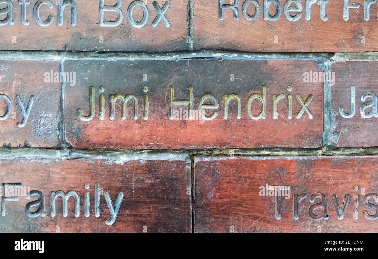 Jimi Hendrix en el Muro de la Fama en Liverpool Foto de stock