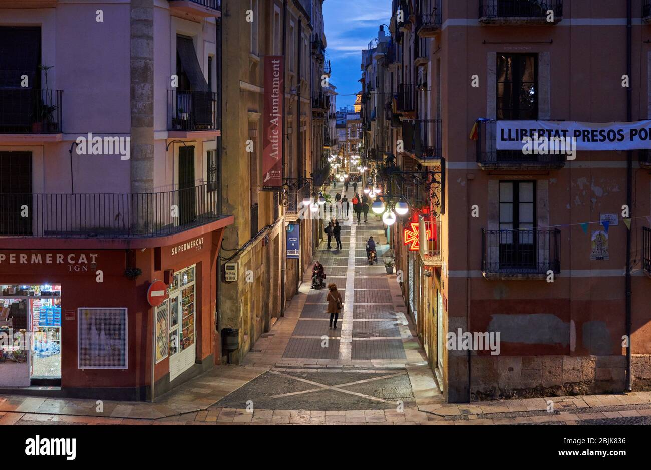 Calle mayor, Ciudad de Tarragona, Cataluña, España, Europa Foto de stock