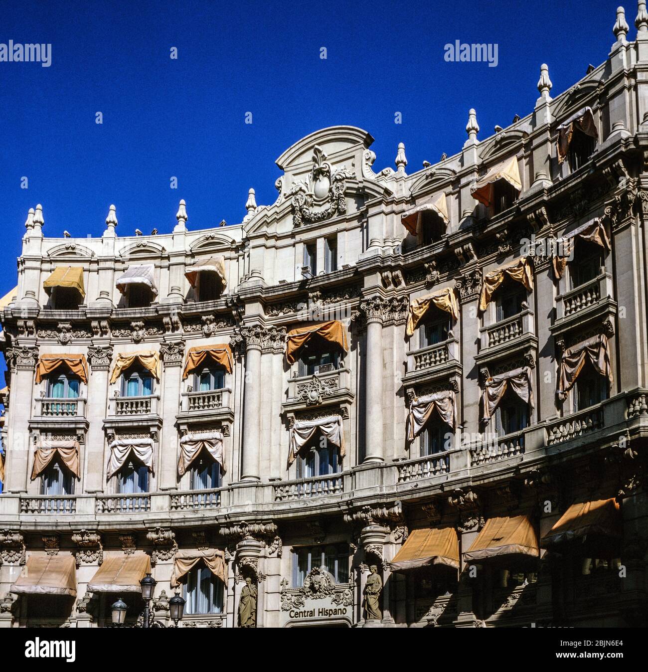Banco santander central hispano fotografías e imágenes de alta resolución -  Alamy