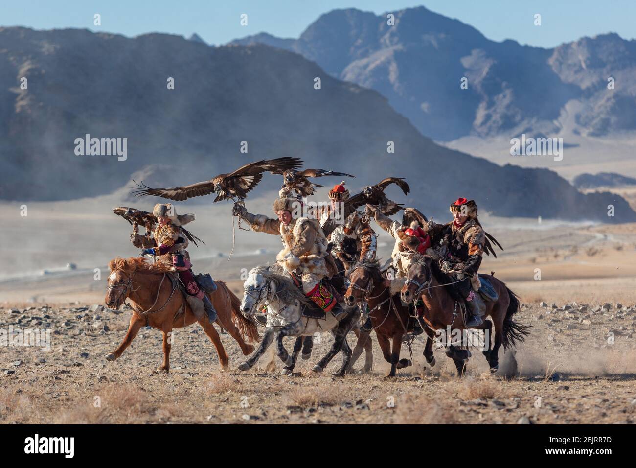 Ulgii, Mongolia : Festival del águila dorada tradicional kazajo nomada juegos Foto de stock