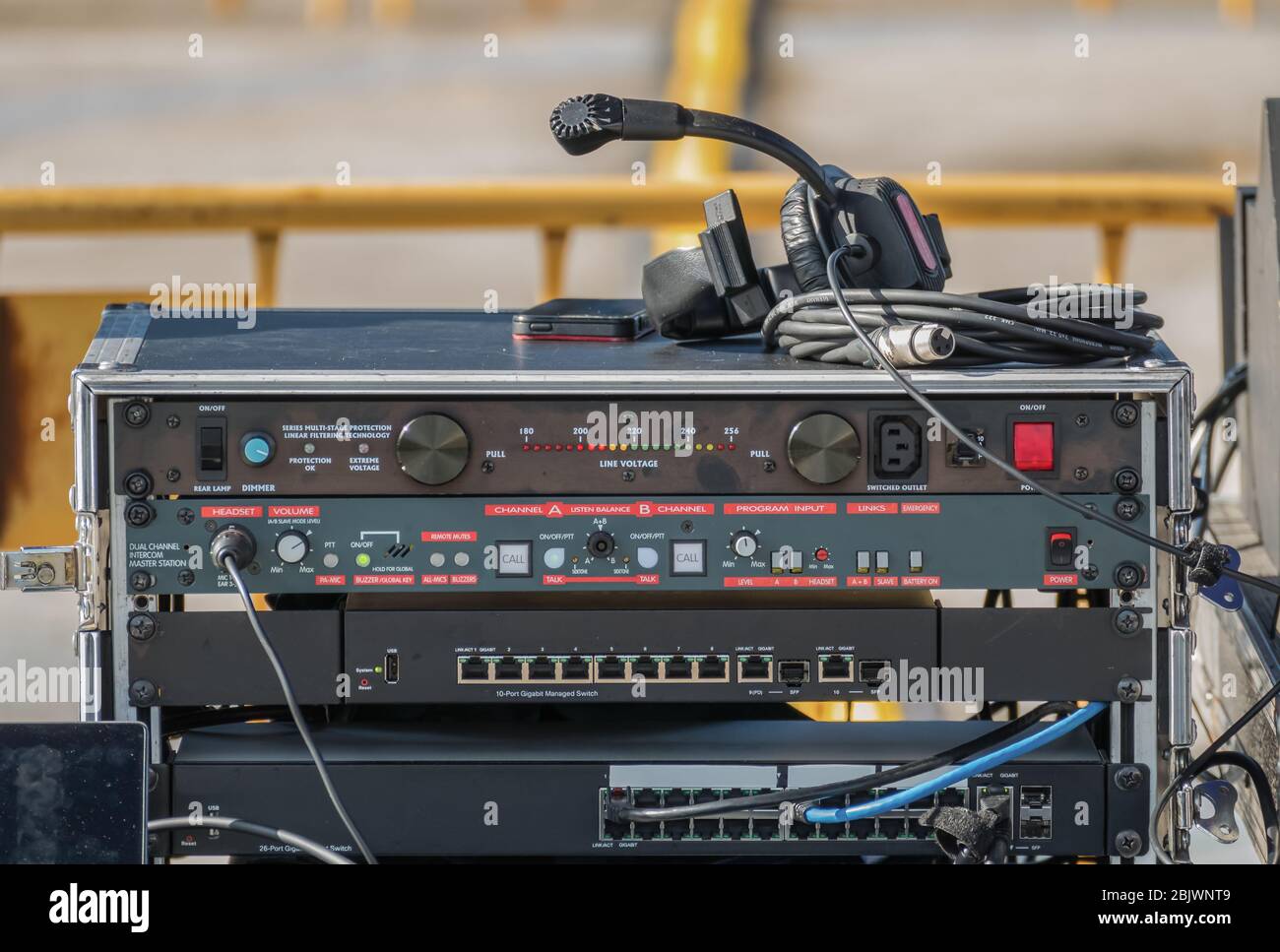 equipo de sonido profesional para conciertos al aire libre Fotografía de  stock - Alamy