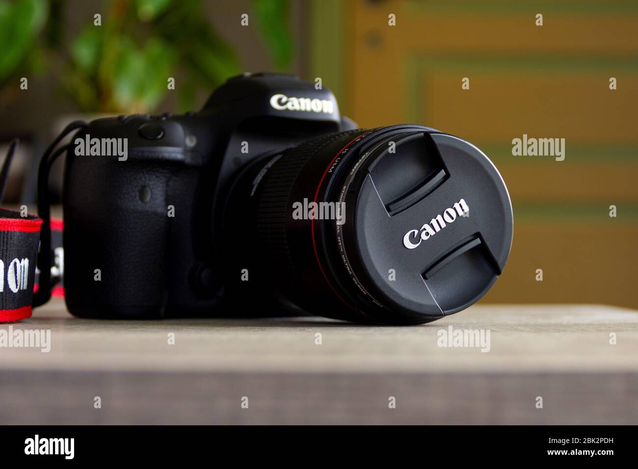 Canon eos 500d fotografías e imágenes de alta resolución - Alamy