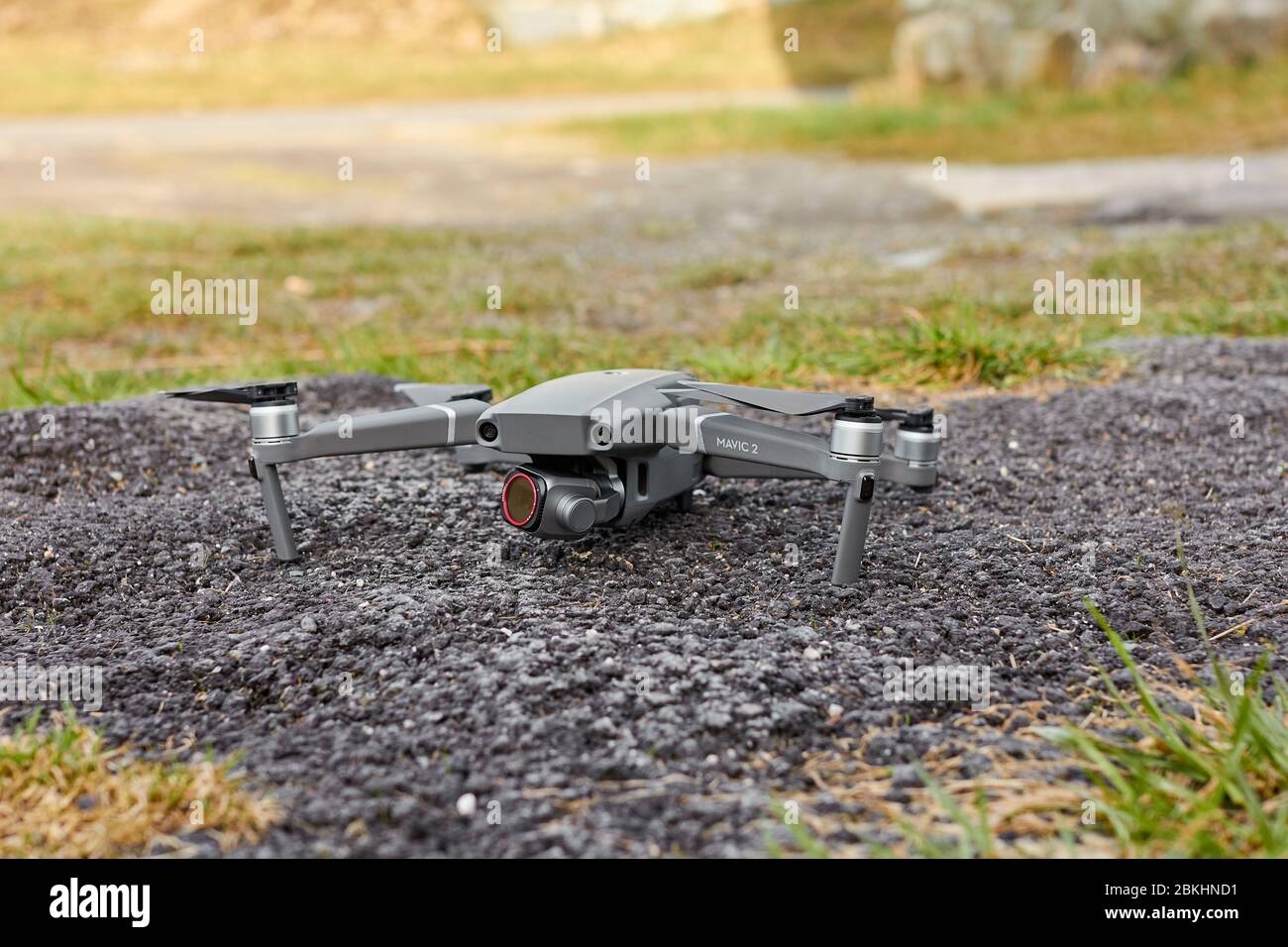 DJI Mavic 2 Pro Drone con cámara Hasselblad y filtro Freewell ND está listo  para despegar, Chicago, mayo de 2020 Fotografía de stock - Alamy
