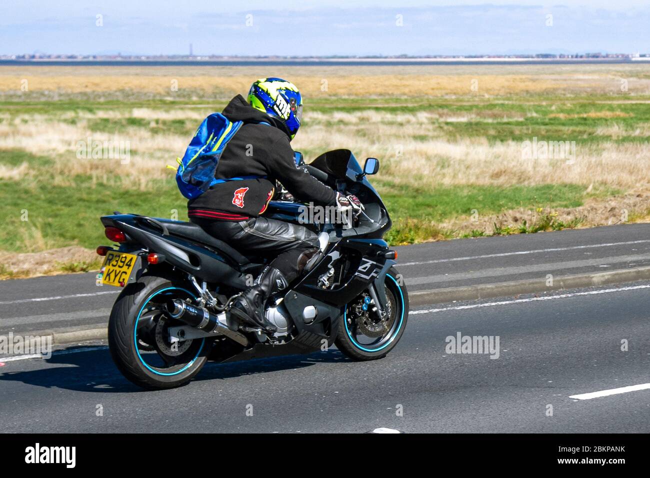 Moto deportiva negra fotografías e imágenes de alta resolución - Alamy