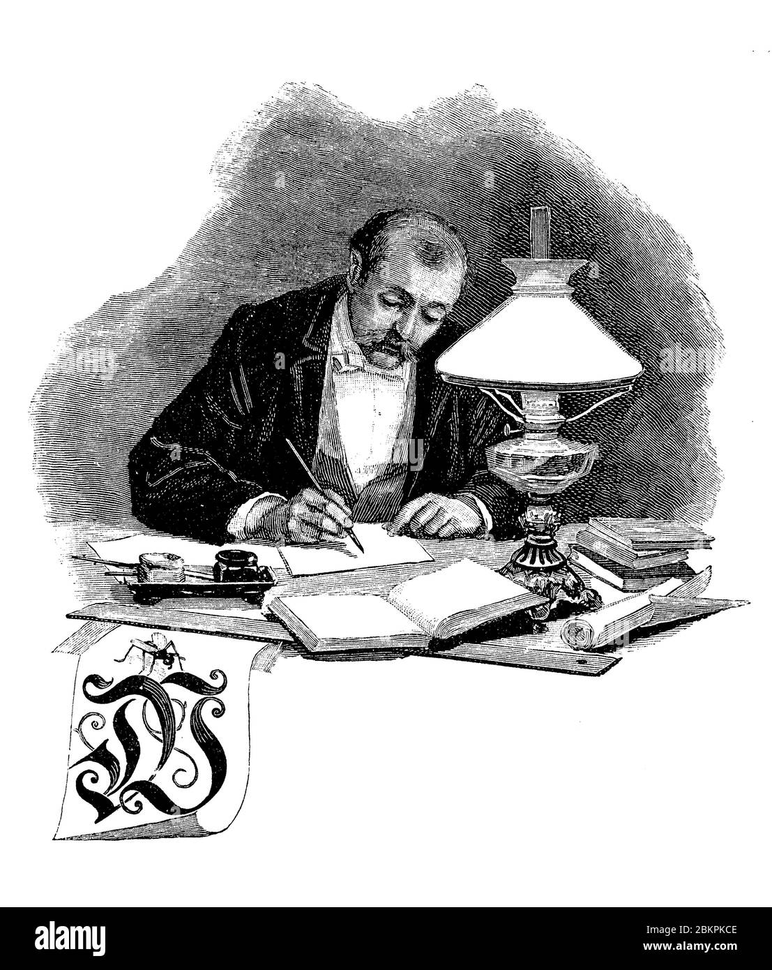 Tipografía: Letra W capítulo frontispiece, viñeta decorativa de un hombre sentado en su escritorio con libros, escribiendo una carta con lápiz y tinta Foto de stock
