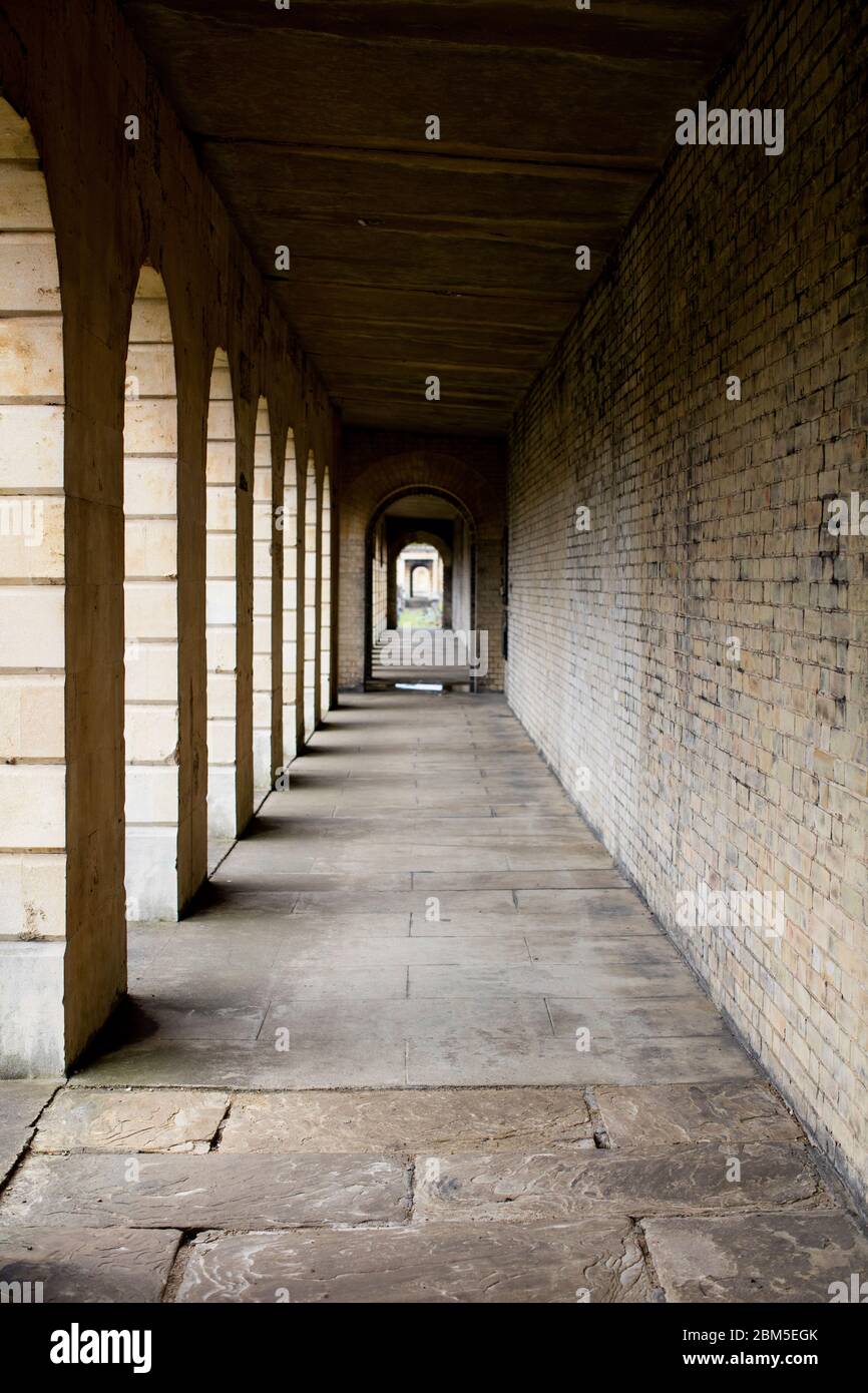 Cementerio Brompton, Kensington, Londres; uno de los cementerios de Londres 'Magnificent Seven', construido en 1840, que abarca 16 hectáreas con 205,000 tumbas. Foto de stock