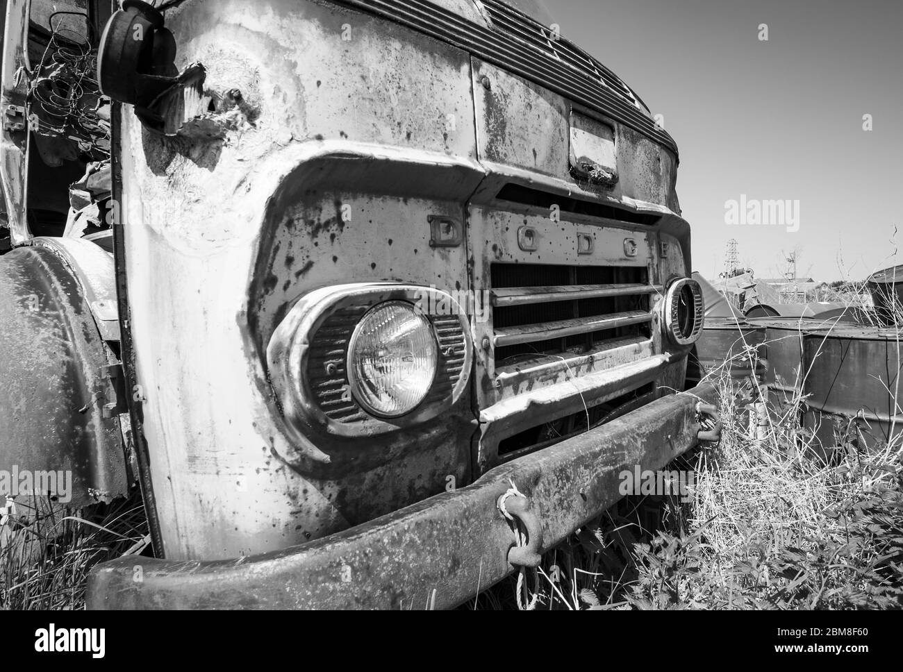 Viejo Dodge viejo oxidado abandonado camión Foto de stock