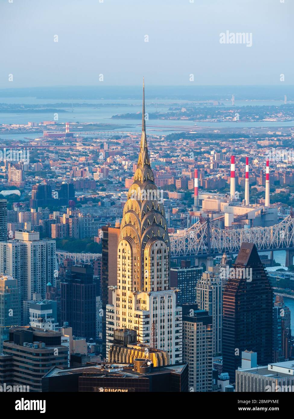 Edificio Chrysler, un rascacielos de estilo Art Deco, ubicado en Manhattan, Nueva York, Estados Unidos de América. Foto de stock