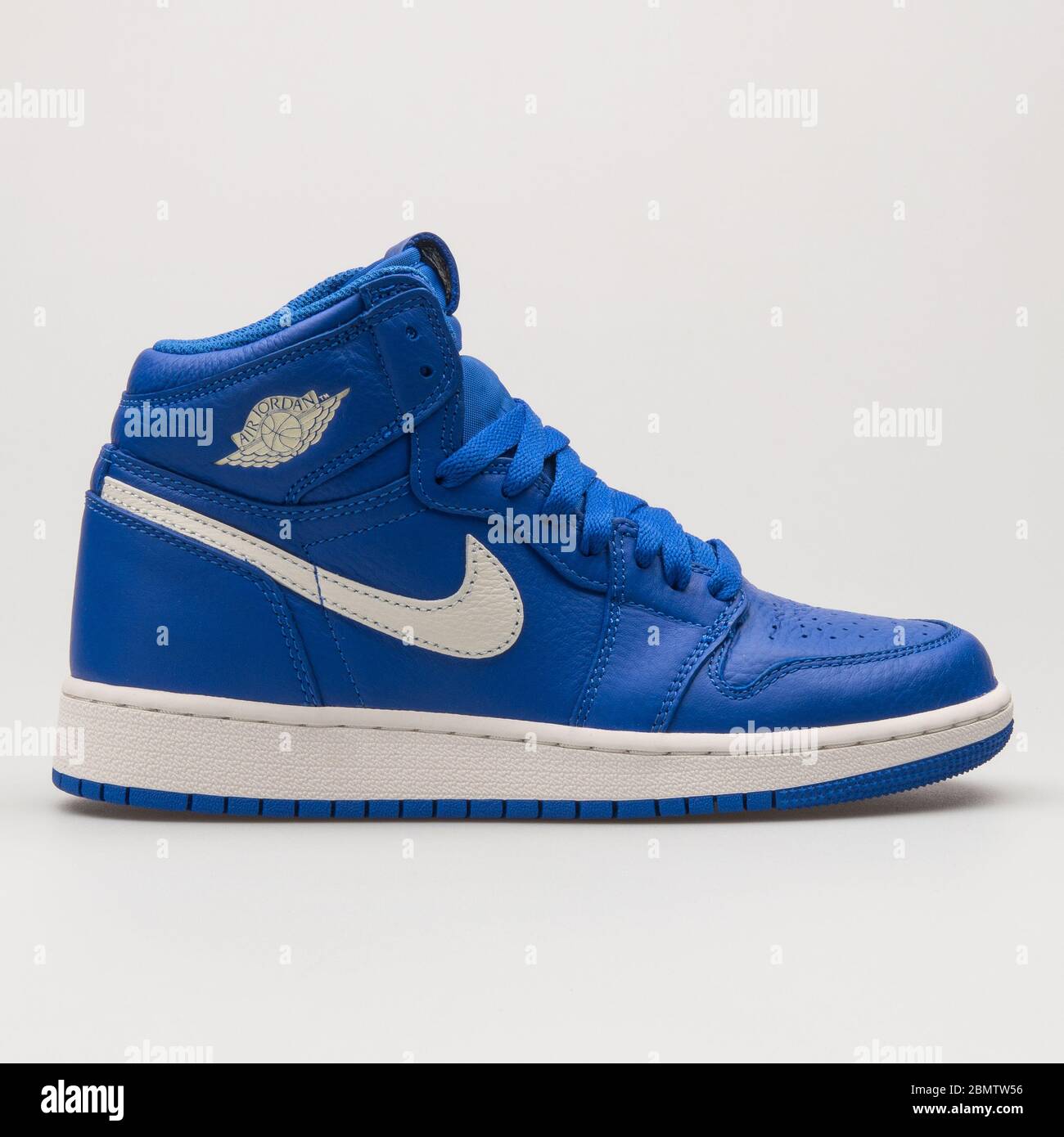 Nike air jordan 1 fotografías e imágenes de alta resolución - Página 2 -  Alamy